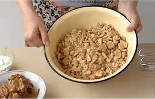 Рецепт муравейника: измельчаем печенье